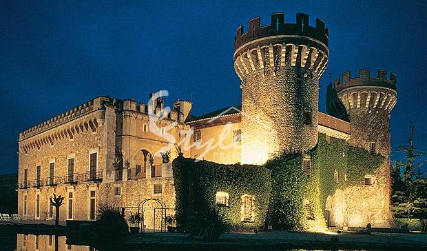 Топ 10 самых красивых замков продающихся в Испании