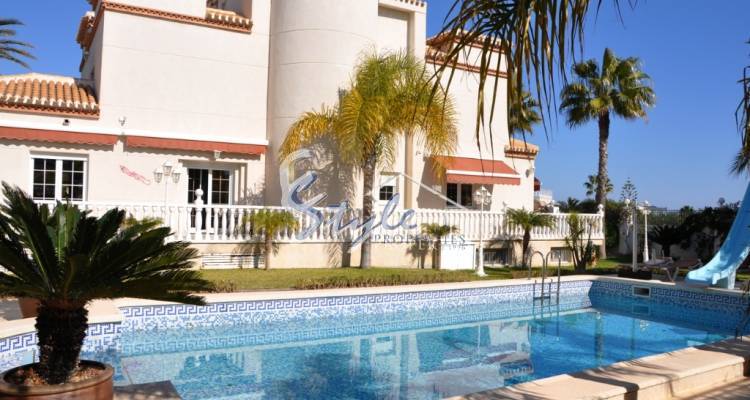 Looking for property in Playa Flamenca, Orihuela Costa, Costa Blanca?