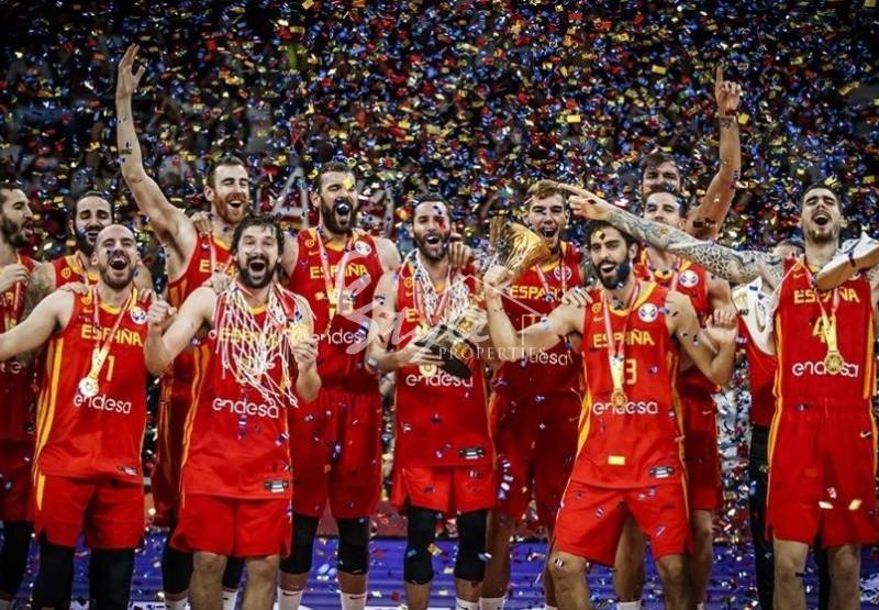 Сборная Испании во второй раз за свою историю завоевала титул чемпиона мира по баскетболу 