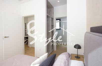 Nueva villa en venta cerca al mar in Alicante, Costa Blanca ON002