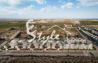 Detached Villas for sale on the golf course Costa Blanca South, Spain