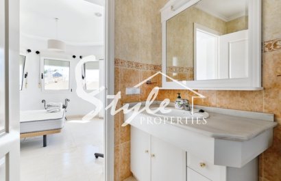 Вторичное жилье - Вилла - Пинар де Камповерде - Pinar De Campoverde