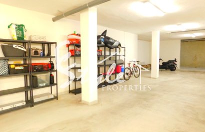 Buy villa in Costa Blanca beach, and with sea views in Guardamar del Segura, Costa Blanca. ID: 4114