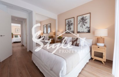 Полностью меблированная новая вилла с бассейном на продажу в Сьюдад Кесада, Коста Бланка, Испания