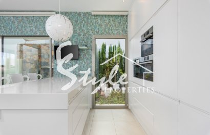 Resale - Villa - Las Colinas - Las Colinas Golf