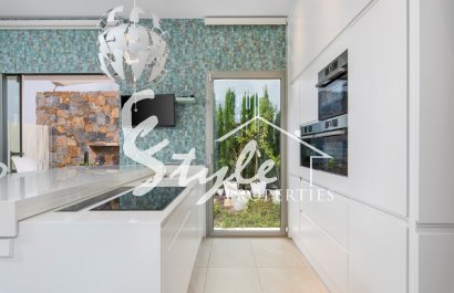 Resale - Villa - Las Colinas - Las Colinas Golf