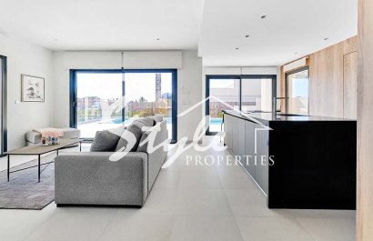 Magnífico chalet Key Ready de 4 dormitorios en venta en Los Montesinos, Costa Blanca Sur, España