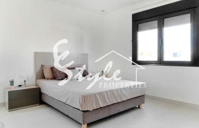 Magnífico chalet Key Ready de 4 dormitorios en venta en Los Montesinos, Costa Blanca Sur, España