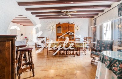 Уникальная недвижимость на первой линии в продаже в Пунта Приме, Коста Бланка, Испания ID 3747