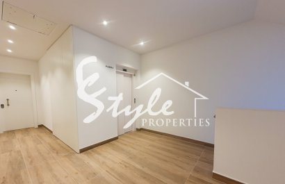 Resale - Apartment - Las Colinas - Las Colinas Golf