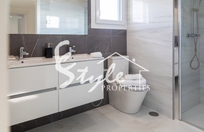  Апартаменты от застройщика на первой линии моря Торревьеха, Коста Бланка, Испания ON1160_3