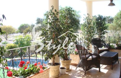 Buy villa with plot and private pool in Ciudad Quesada close to the sea. ID 4316 