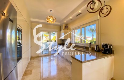 Вторичное жилье - Вилла - Ла Зения