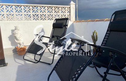 Купить бунгало на верхнем этаже в жилом комплексе Altos de Limonar - Торревьеха. ID 4770