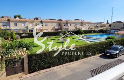 Купить бунгало на верхнем этаже в жилом комплексе Altos de Limonar - Торревьеха. ID 4770