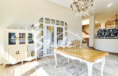 Вторичное жилье - Вилла - Дееса де Кампоамор