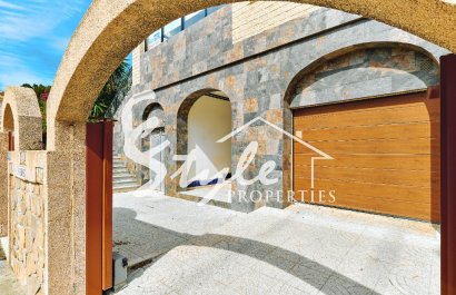 Вторичное жилье - Вилла - Дееса де Кампоамор