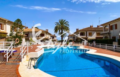 На продажу квартира с садом у моря в Пунта Приме, Лос Альтос, Торревьеха, Коста Бланка. ID3355