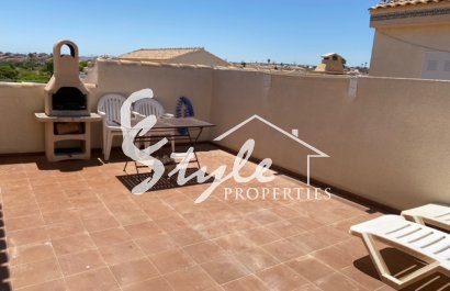 На продажу квартра с большой террасой у моря в Пунта Приме,Торревьеха, Коста Бланка.ID3636