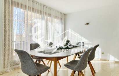 Penthouse 2 bedrooms for rent La Entrada, Punta Prima, Costa Blanca. ID092