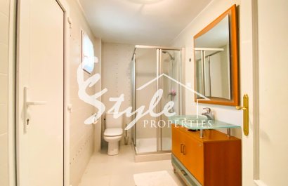 В продаже эксклюзивная вилла класса люкс с большим участком в Вилламартин, Коста Бланка, Испания. ID3484