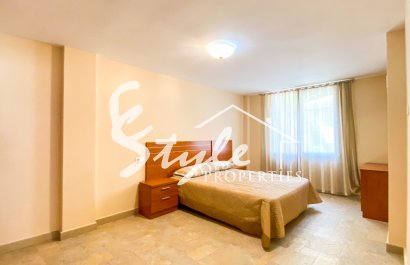 В продаже эксклюзивная вилла класса люкс с большим участком в Вилламартин, Коста Бланка, Испания. ID3484