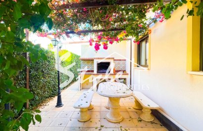 Продается отдельная вилла с бассейном в Донья Пепа, Сьюдад-Кесада, Коста-Бланка, Испания. ID1356