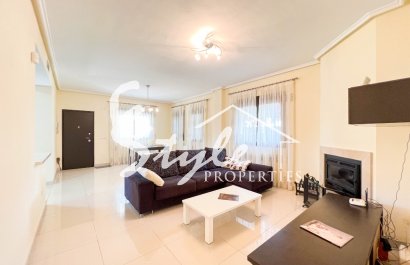 Продается отдельная вилла с бассейном в Донья Пепа, Сьюдад-Кесада, Коста-Бланка, Испания. ID1356