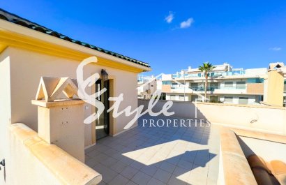 Продается отдельная вилла с бассейном в Донья Пепа, Сьюдад-Кесада, Коста-Бланка, Испания. ID1356