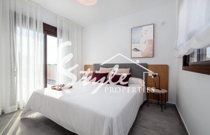 New build semi detached villa for sale in Villamartin, Costa Blanca, Spain. 0N1050_3