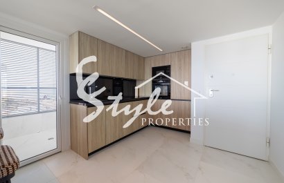 New build  front line apartments for sale in Torrevieja, Alicante, Costa Blanca, Spain ON1160_2