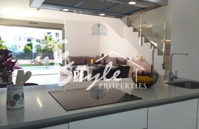 Villas de nueva construcción con piscina privada en venta en Villamartín, Costa Blanca, España. ON1163_3