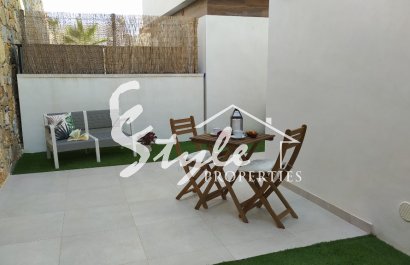 Villas de nueva construcción con piscina privada en venta en Villamartín, Costa Blanca, España. ON1163_3