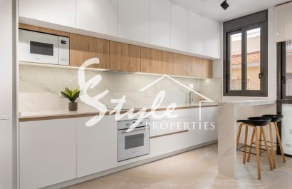 Apartamentos nuevos cerca del mar en Torrevieja, Costa Blanca, España.ON1434