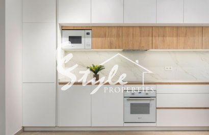 Apartamentos nuevos cerca del mar en Torrevieja, Costa Blanca, España.ON1434