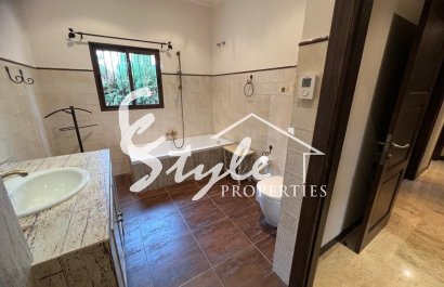 Вторичное жилье - Вилла - Сьюдад Кесада