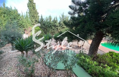 Купить Виллу в Сьюдад-Кесада на Коста Бланке, недалеко от моря. ID 4973