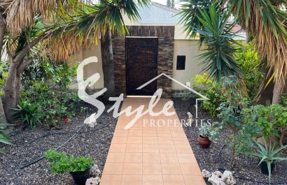 Вторичное жилье - Вилла - Сьюдад Кесада