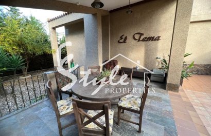 Купить Виллу в Сьюдад-Кесада на Коста Бланке, недалеко от моря. ID 4973