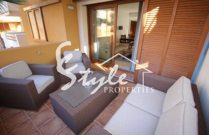 На продажу квартира в закрытом комплексе у моря в Ла Реколета, Пунта Прима, Коста Бланка. ID1259