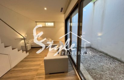 Resale - Villa - Las Colinas - Las Colinas Golf