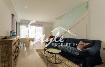 Продается новый таунхаус в Пилар де ла Орадада, Коста Бланка, Испания. ON1478