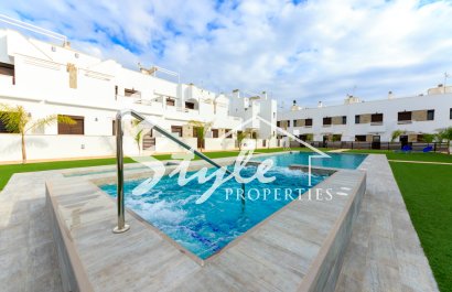 Продается новый таунхаус в Пилар де ла Орадада, Коста Бланка, Испания. ON1478