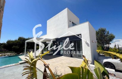 For ale villa en las Colinas, Orihuela Costa , Costa Blanca; ID1282