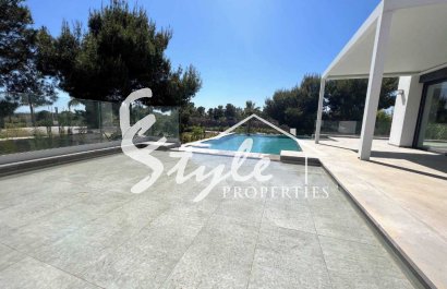 Resale - Villa - Las Colinas - Las Colinas Golf