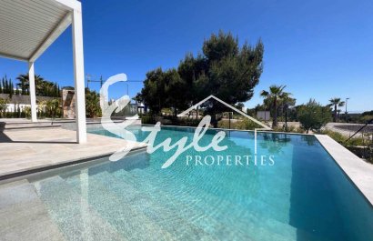 Resale - Villa - Las Colinas - Las Colinas Golf