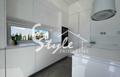 Resale - Villa - Las Colinas - Las Colinas Golf