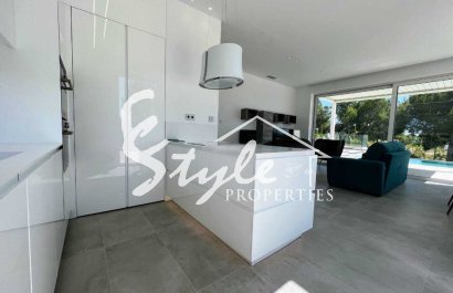 Resale - Villa - Las Colinas - Las Colinas Golf