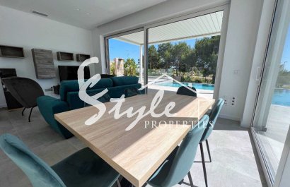 Resale - Villa - Las Colinas - Las Colinas Golf