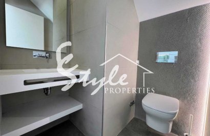 Resale - Villa - Las Colinas - Las Colinas Golf